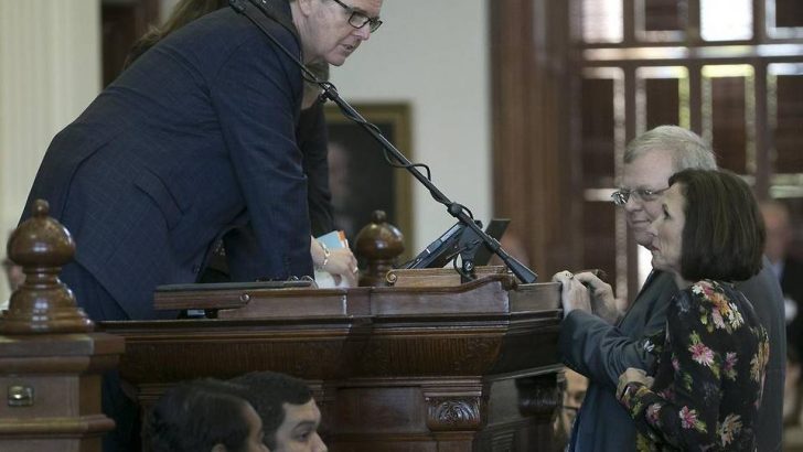 ‘Bathroom bill’ wins preliminary approval in Texas Senate